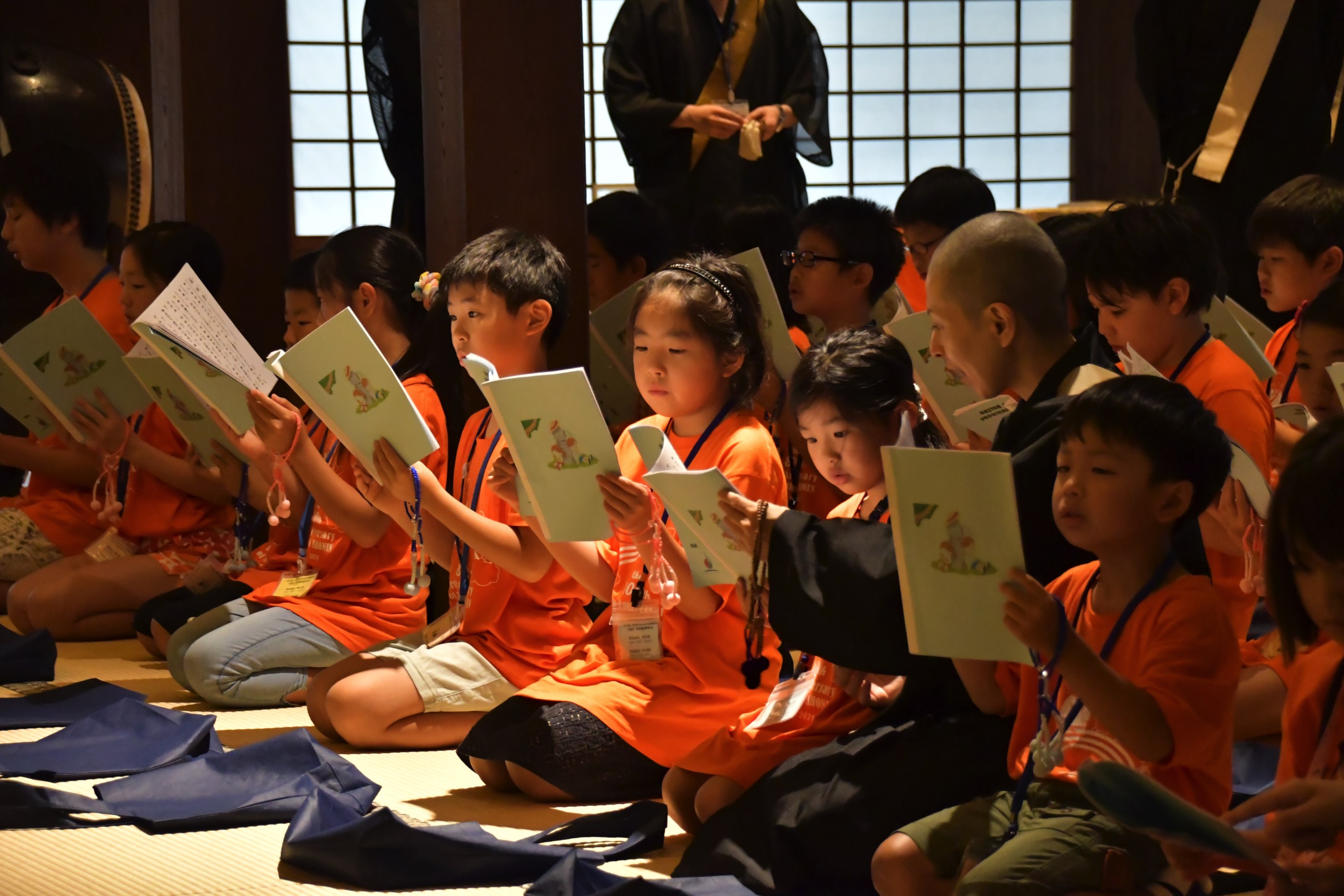 日蓮宗新聞社 : 東京西 寺子屋 少年少女のための修養道場